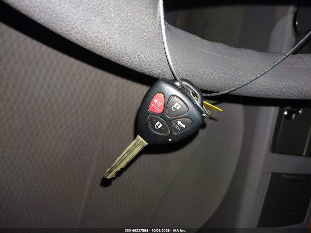 46237054 :رقم المزاد ، 4T4BF3EKXBR205888 vin ، 2011 Toyota Camry Le مزاد بيع