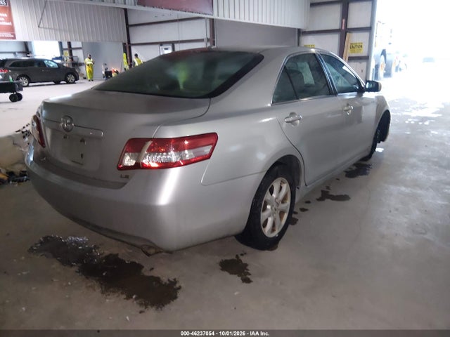 46237054 :رقم المزاد ، 4T4BF3EKXBR205888 vin ، 2011 Toyota Camry Le مزاد بيع