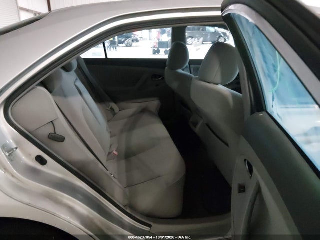 46237054 :رقم المزاد ، 4T4BF3EKXBR205888 vin ، 2011 Toyota Camry Le مزاد بيع