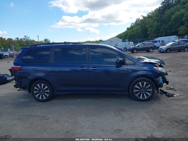 46237088 :رقم المزاد ، 5TDDZ3DC7JS200790 vin ، 2018 Toyota Sienna Xle Premium 7 Passenger مزاد بيع