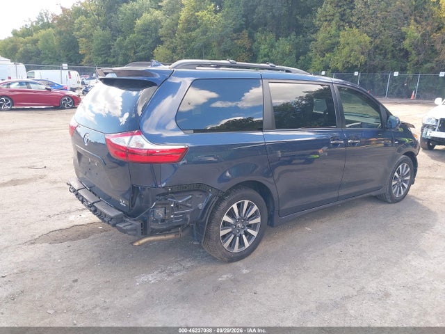 46237088 :رقم المزاد ، 5TDDZ3DC7JS200790 vin ، 2018 Toyota Sienna Xle Premium 7 Passenger مزاد بيع