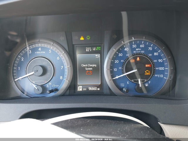 46237088 :رقم المزاد ، 5TDDZ3DC7JS200790 vin ، 2018 Toyota Sienna Xle Premium 7 Passenger مزاد بيع
