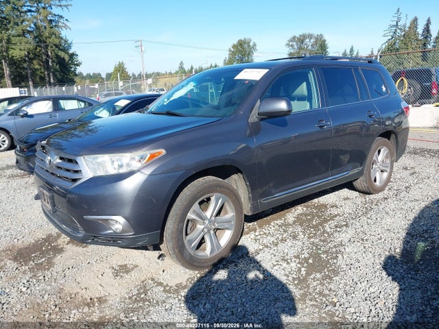 2013 Toyota Highlander Se V6 მანქანა იყიდება აუქციონზე, vin: 5TDBK3EH5DS204881, აუქციონის ნომერი: 46237115