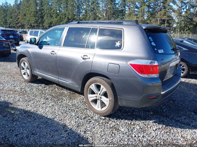 2013 Toyota Highlander Se V6 მანქანა იყიდება აუქციონზე, vin: 5TDBK3EH5DS204881, აუქციონის ნომერი: 46237115