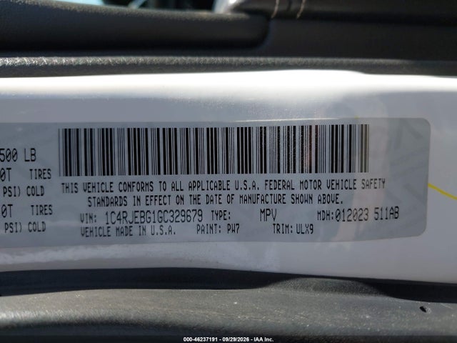 1C4RJEBG1GC329679 Jeep Grand Cherokee Limited
