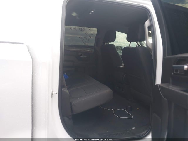 1GCPWBEK1NZ172348 Chevrolet Silverado 1500 Ltd 2wd Short Bed Custom