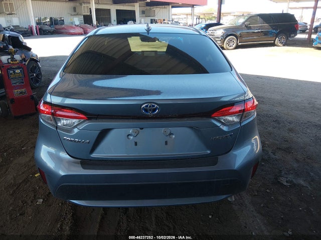 Toyota Corolla Hybrid Le 2021 JTDEAMDE5MJ018655 Image 16