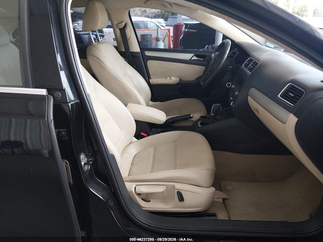 Продажа на аукционе авто 2013 Volkswagen Jetta 2.5l Se, vin: 3VWDX7AJ5DM299238, номер лота: 46237295