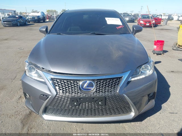 JTHKD5BH3F2250468 Lexus CT 200H