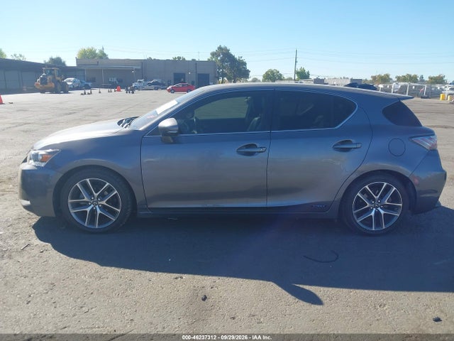 JTHKD5BH3F2250468 Lexus CT 200H