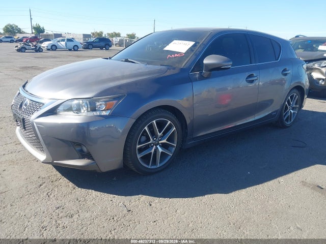 JTHKD5BH3F2250468 Lexus CT 200H