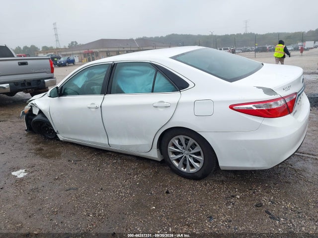 Продаж на аукціоні авто 2015 Toyota Camry Le, vin: 4T4BF1FK1FR484723, номер лоту: 46237331