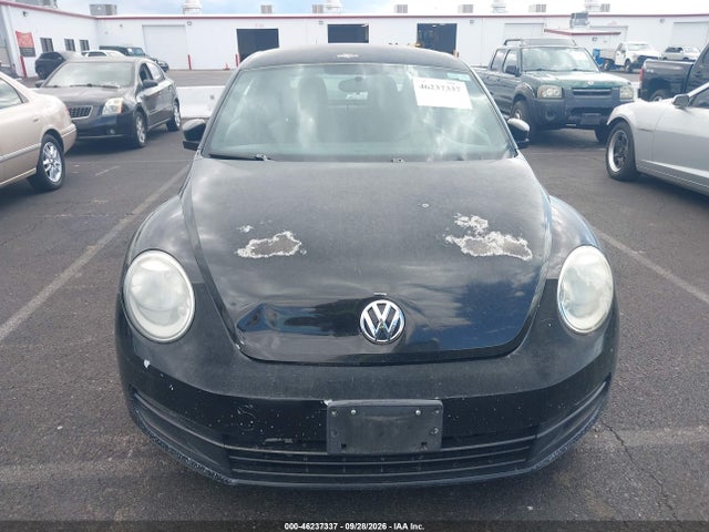 46237337 :رقم المزاد ، 3VWF17ATXEM641005 vin ، 2014 Volkswagen Beetle 1.8t Entry مزاد بيع
