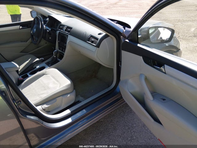 Продаж на аукціоні авто 2013 Volkswagen Passat 2.5l Se, vin: 1VWBP7A37DC020883, номер лоту: 46237405