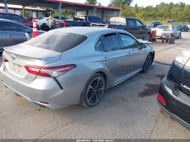 46237417 :رقم المزاد ، 4T1B61HK0JU128697 vin ، 2018 Toyota Camry Xse مزاد بيع