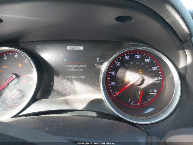 46237417 :رقم المزاد ، 4T1B61HK0JU128697 vin ، 2018 Toyota Camry Xse مزاد بيع