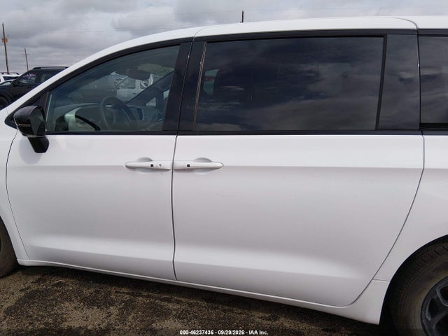 Продаж на аукціоні авто 2024 Chrysler Pacifica Hybrid S Appearance Pkg, vin: 2C4RC1S76RR158389, номер лоту: 46237436