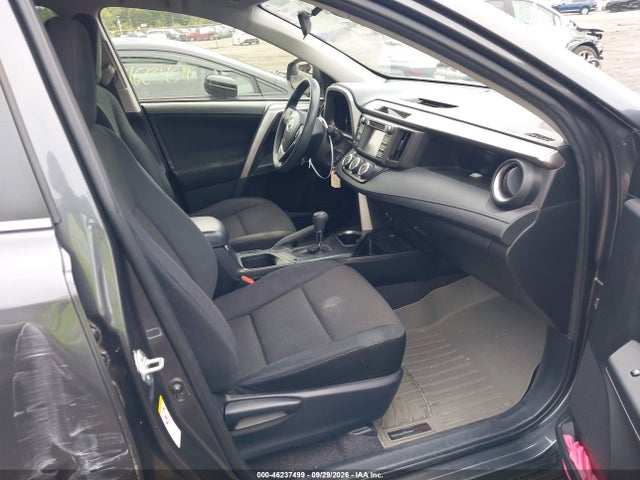 46237499 :رقم المزاد ، JTMBFREV6HJ123789 vin ، 2017 Toyota Rav4 Le مزاد بيع