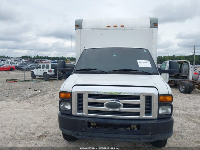 Продажа на аукционе авто 2015 Ford E-350 Cutaway, vin: 1FDWE3FL2FDA04692, номер лота: 46237584