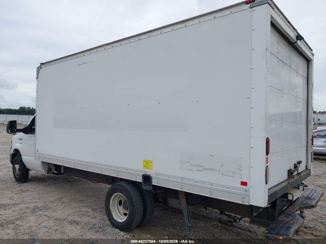 Продажа на аукционе авто 2015 Ford E-350 Cutaway, vin: 1FDWE3FL2FDA04692, номер лота: 46237584
