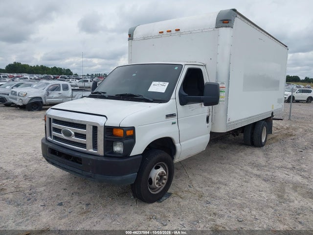 Продажа на аукционе авто 2015 Ford E-350 Cutaway, vin: 1FDWE3FL2FDA04692, номер лота: 46237584