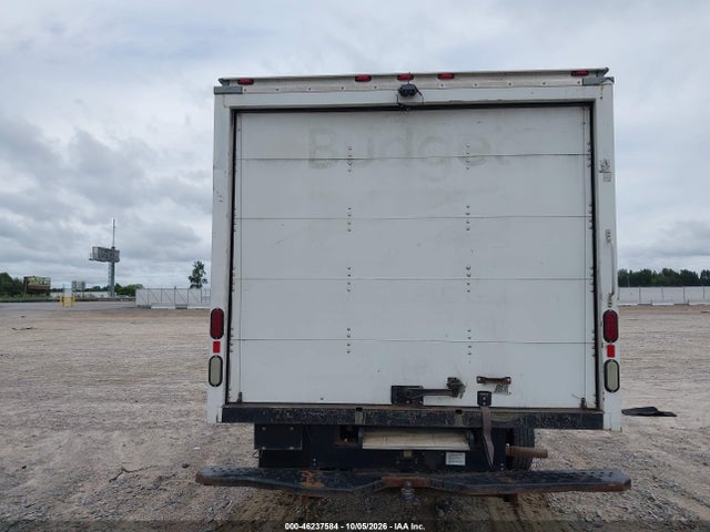 Продажа на аукционе авто 2015 Ford E-350 Cutaway, vin: 1FDWE3FL2FDA04692, номер лота: 46237584