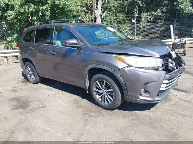 Продаж на аукціоні авто 2017 Toyota Highlander Xle, vin: 5TDJZRFH7HS386307, номер лоту: 46237592