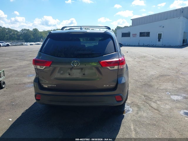 Продаж на аукціоні авто 2017 Toyota Highlander Xle, vin: 5TDJZRFH7HS386307, номер лоту: 46237592