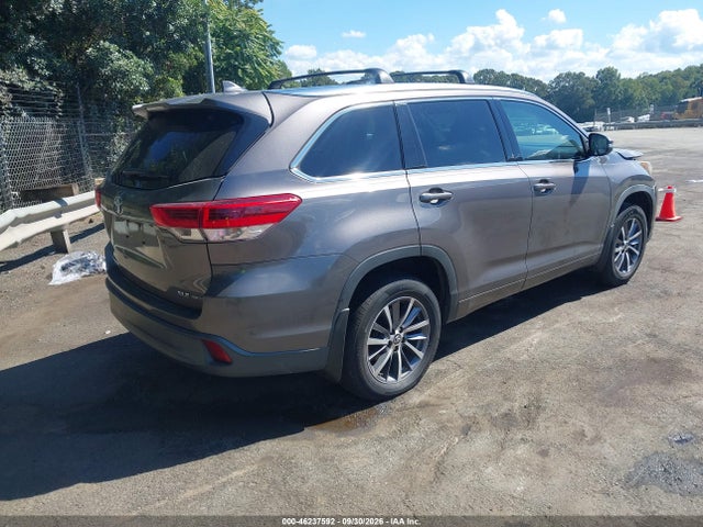 Продаж на аукціоні авто 2017 Toyota Highlander Xle, vin: 5TDJZRFH7HS386307, номер лоту: 46237592