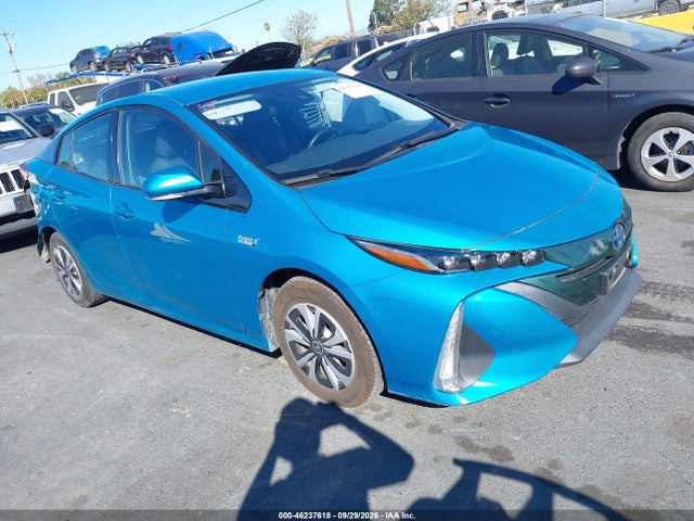 Продажа на аукционе авто 2018 Toyota Prius Prime Premium, vin: JTDKARFP2J3080576, номер лота: 46237618