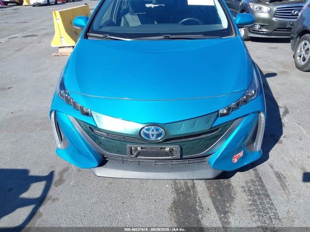 Продажа на аукционе авто 2018 Toyota Prius Prime Premium, vin: JTDKARFP2J3080576, номер лота: 46237618