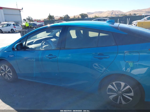 Продажа на аукционе авто 2018 Toyota Prius Prime Premium, vin: JTDKARFP2J3080576, номер лота: 46237618