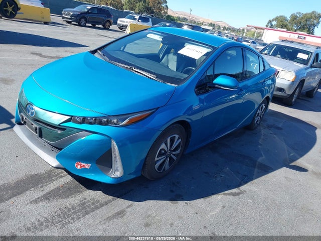 Продажа на аукционе авто 2018 Toyota Prius Prime Premium, vin: JTDKARFP2J3080576, номер лота: 46237618