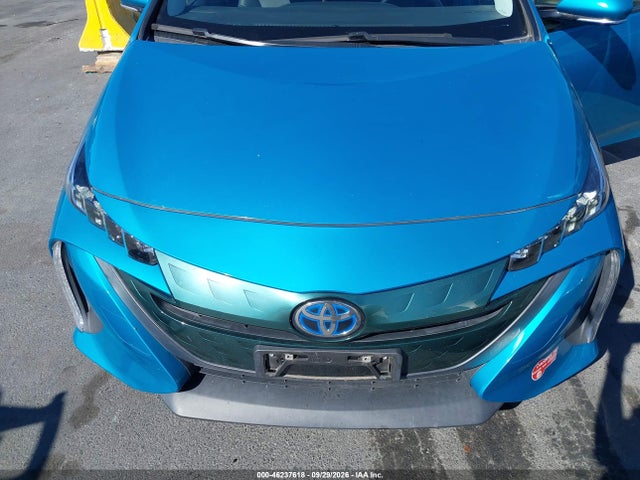 Продажа на аукционе авто 2018 Toyota Prius Prime Premium, vin: JTDKARFP2J3080576, номер лота: 46237618