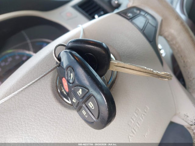 2011 Toyota Sienna Xle V6 მანქანა იყიდება აუქციონზე, vin: 5TDYK3DC6BS083937, აუქციონის ნომერი: 46237784