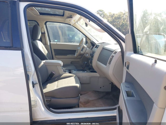 2009 Ford Escape Xlt მანქანა იყიდება აუქციონზე, vin: 1FMCU03G59KA43935, აუქციონის ნომერი: 46237804