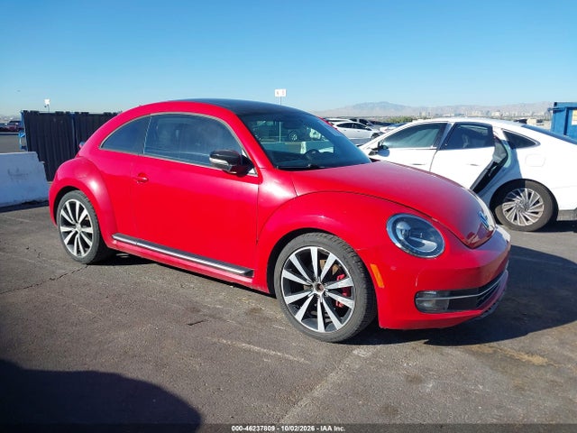 2013 Volkswagen Beetle 2.0t Turbo მანქანა იყიდება აუქციონზე, vin: 3VWVA7AT3DM607384, აუქციონის ნომერი: 46237809