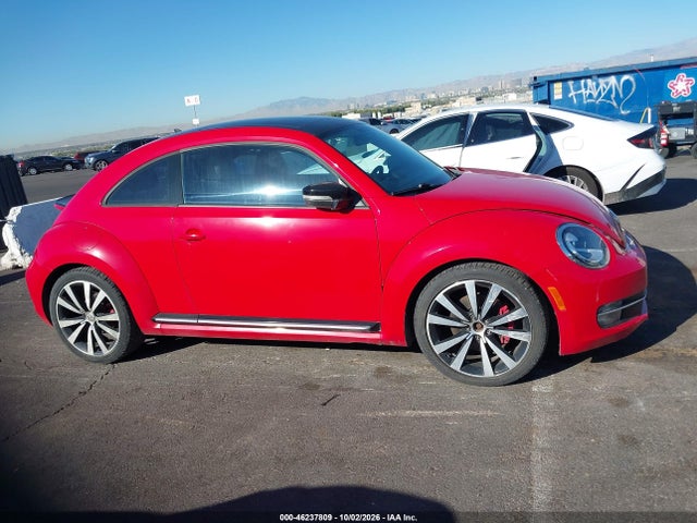 2013 Volkswagen Beetle 2.0t Turbo მანქანა იყიდება აუქციონზე, vin: 3VWVA7AT3DM607384, აუქციონის ნომერი: 46237809