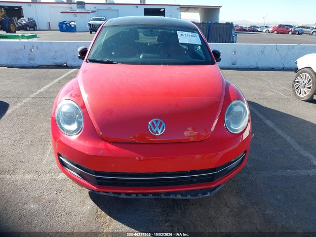 2013 Volkswagen Beetle 2.0t Turbo მანქანა იყიდება აუქციონზე, vin: 3VWVA7AT3DM607384, აუქციონის ნომერი: 46237809