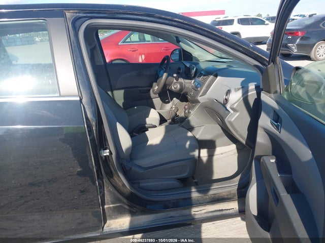 46237893 :رقم المزاد ، 1G1JC6SHXC4103000 vin ، 2012 Chevrolet Sonic 2lt مزاد بيع