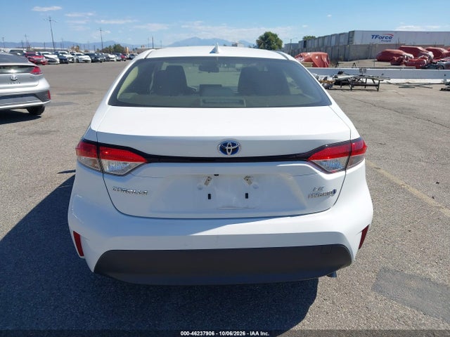 Toyota Corolla Hybrid Le 2024 JTDBCMFE4R3048199 Image 16