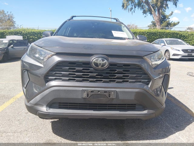 Toyota RAV4 LE 2019 2T3K1RFV3KC006825 Image 14