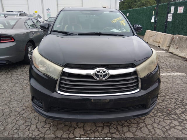Продажа на аукционе авто 2015 Toyota Highlander Le V6, vin: 5TDBKRFH0FS077980, номер лота: 46238015