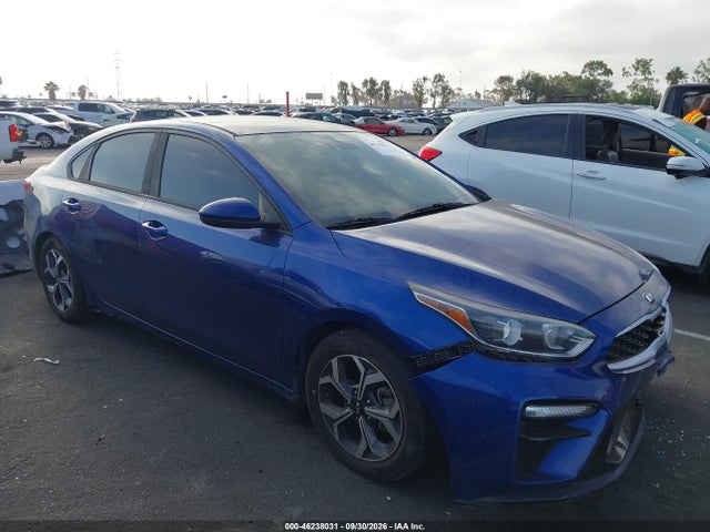 2020 Kia Forte Lxs მანქანა იყიდება აუქციონზე, vin: 3KPF24AD9LE184086, აუქციონის ნომერი: 46238031