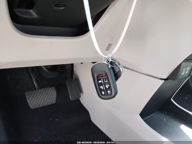 46238036 :رقم المزاد ، 5FNRL6H80SB017557 vin ، 2025 Honda Odyssey Touring مزاد بيع