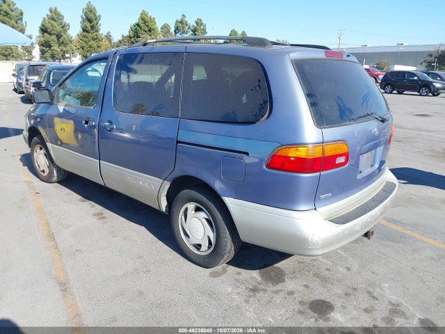 46238040 :رقم المزاد ، 4T3ZF13C9WU040549 vin ، 1998 Toyota Sienna Xle مزاد بيع