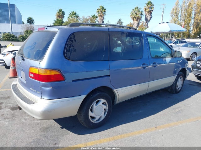 46238040 :رقم المزاد ، 4T3ZF13C9WU040549 vin ، 1998 Toyota Sienna Xle مزاد بيع