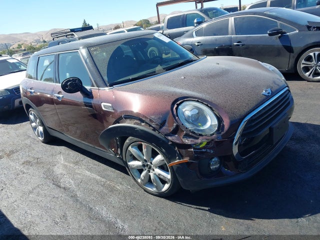 2016 Mini Clubman Cooper მანქანა იყიდება აუქციონზე, vin: WMWLN5C57G2E31176, აუქციონის ნომერი: 46238093