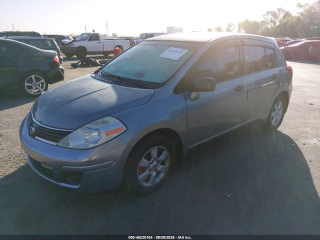 2009 Nissan Versa 1.8sl მანქანა იყიდება აუქციონზე, vin: 3N1BC13E49L407285, აუქციონის ნომერი: 46238104