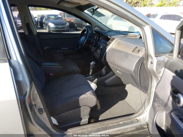 2009 Nissan Versa 1.8sl მანქანა იყიდება აუქციონზე, vin: 3N1BC13E49L407285, აუქციონის ნომერი: 46238104